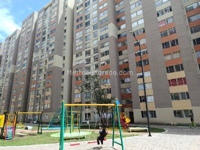 Apartamento en arriendo en El Refugio Fontibon San Pablo, Bogotá · foto 4 de 20