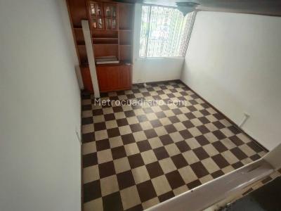 Casa de 4 alcobas en venta en Marsella Iii Sector, Bogotá, 210 m² · foto 7 de 11