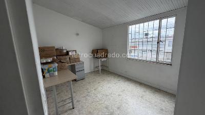 Casa de 5 alcobas en venta en San Nicolas, Bogotá, 133 m² · foto 13 de 20