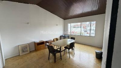 Casa de 5 alcobas en venta en San Nicolas, Bogotá, 133 m² · foto 17 de 20