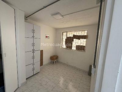Casa de 5 alcobas en venta en San Nicolas, Bogotá, 133 m² · foto 2 de 20