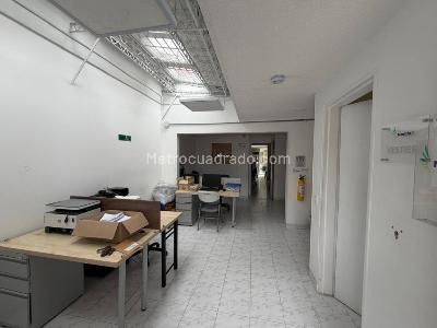 Casa de 5 alcobas en venta en San Nicolas, Bogotá, 133 m² · foto 3 de 20