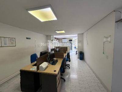 Casa de 5 alcobas en venta en San Nicolas, Bogotá, 133 m² · foto 5 de 20