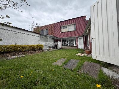 Casa de 5 alcobas en venta en San Nicolas, Bogotá, 133 m² · foto 8 de 20