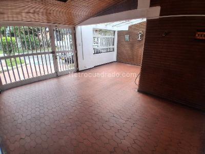 Casa en arriendo en Mandalay I Sector, Bogotá · foto 2 de 20