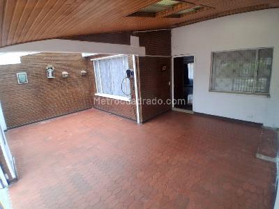 Casa en arriendo en Mandalay I Sector, Bogotá · foto 3 de 20