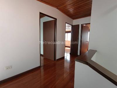 Casa de 5 alcobas en venta en Las Margaritas, Bogotá, 183 m² · foto 13 de 20