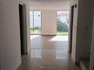 Casa de 3 alcobas en arriendo en Puente Largo, Bogotá, 250 m² · foto 2 de 17