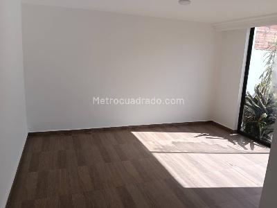 Casa de 3 alcobas en arriendo en Puente Largo, Bogotá, 250 m² · foto 6 de 17