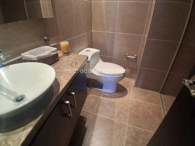 Apartamento en arriendo en Cedritos, Bogotá · foto 7 de 20