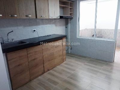 Casa en arriendo en El Carmelo, Bogotá · foto 8 de 15
