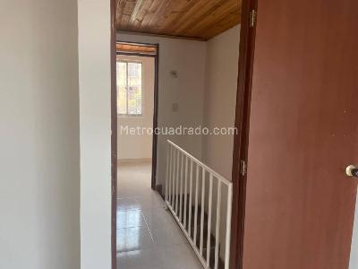 Casa de 4 alcobas en venta en Calandaima, Bogotá, 30 m² · foto 15 de 19