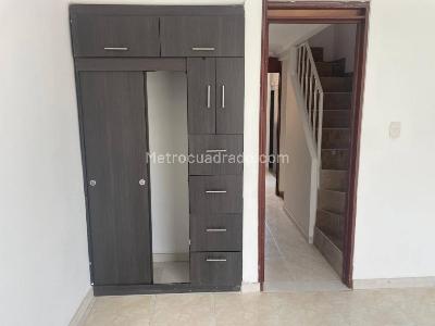 Casa de 4 alcobas en venta en Calandaima, Bogotá, 30 m² · foto 17 de 19