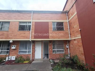 Casa de 4 alcobas en arriendo en Britalia Norte, Bogotá, 110 m² · foto 2 de 20