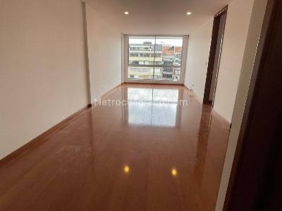 Apartamento de 1 alcoba en venta en Santa Barbara Central, Bogotá, 60 m² · foto 8 de 20