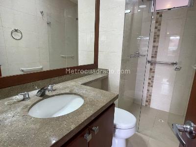 Apartamento de 1 alcoba en venta en Santa Barbara Central, Bogotá, 60 m² · foto 16 de 20