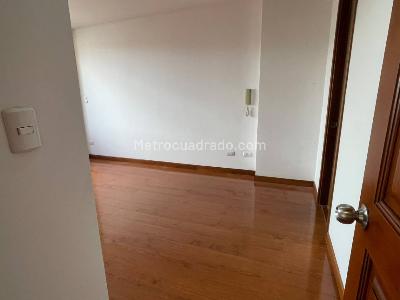 Apartamento de 1 alcoba en venta en Santa Barbara Central, Bogotá, 60 m² · foto 19 de 20