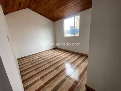 Casa de 4 alcobas en venta en Villas De Granada, Bogotá, 90 m² · foto 4 de 20