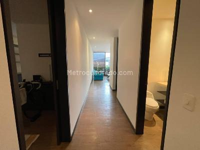 Apartamento de 3 alcobas en venta en Rincon Del Chico, Bogotá, 125 m² · foto 2 de 20