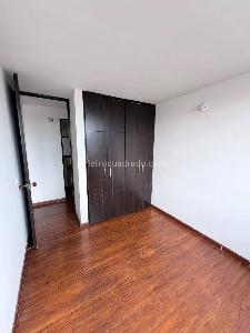 Apartamento de 2 alcobas en arriendo en La Granja, Bogotá, 45 m² · foto 4 de 12