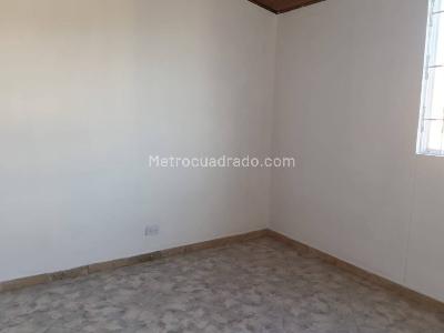 Casa de 4 alcobas en arriendo en Mandalay I Sector, Bogotá, 110 m² · foto 4 de 20