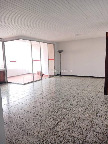 Apartamento en Arriendo, Sotomayor, Bucaramanga - Widok 4