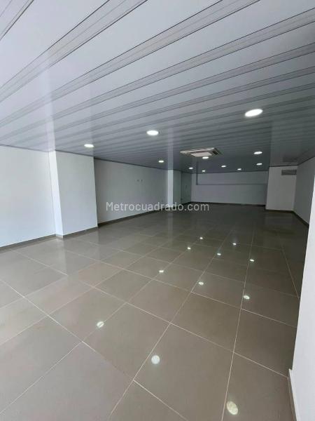 Local Comercial en Arriendo, Fontana, Bucaramanga - Vista 3