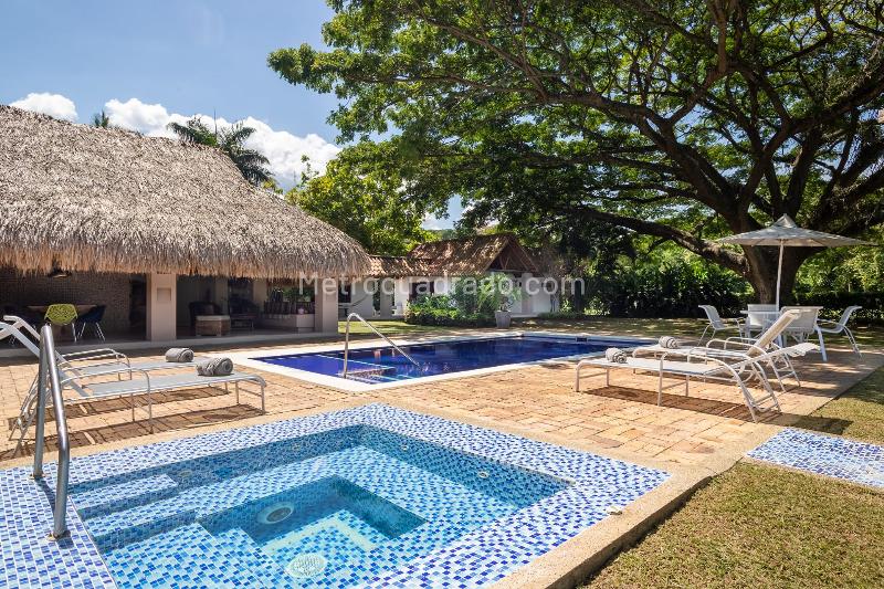 Casa En Venta, Condominio Entrepuentes