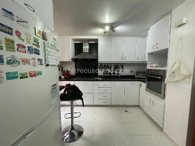 Apartamento en venta en Santa Barbara Central, Bogotá · foto 7 de 18
