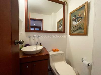 Apartamento en venta en Santa Barbara Central, Bogotá · foto 9 de 18