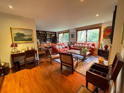 Apartamento en venta en Santa Barbara Central, Bogotá · foto 3 de 18