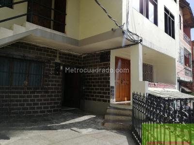Casa de 5 alcobas en venta en Rionegro, Rionegro, 226 m² · foto 2 de 12