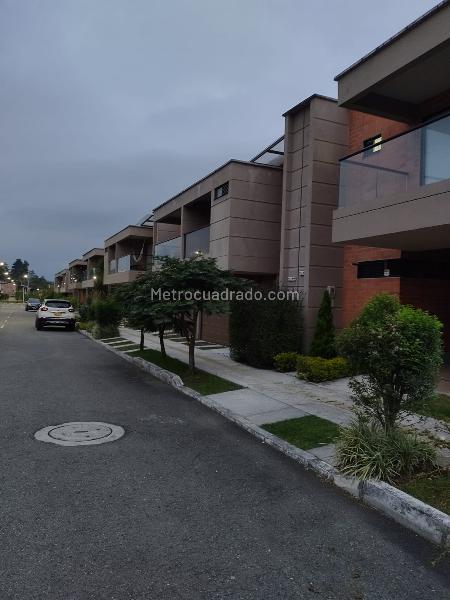 Casa en Arriendo, San Antonio De Pereira, Rionegro - 3