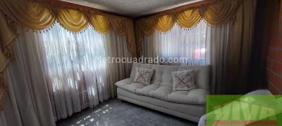 Casa de 3 alcobas en venta en Rionegro, Rionegro, 113 m² · foto 2 de 9