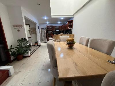 Casa de 3 alcobas en venta en Rionegro, Rionegro, 72 m² · foto 2 de 8