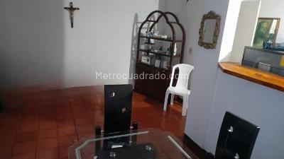 Casa de 4 alcobas en venta en Rionegro, Rionegro, 60 m² · foto 2 de 15