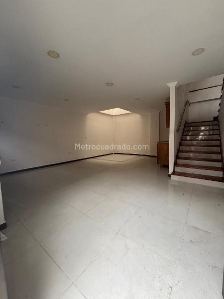 Casa en Arriendo, San Antonio De Pereira, Rionegro - 2