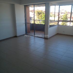 Apartamento de 3 alcobas en venta en Rionegro, Rionegro, 96 m² · foto 2 de 12