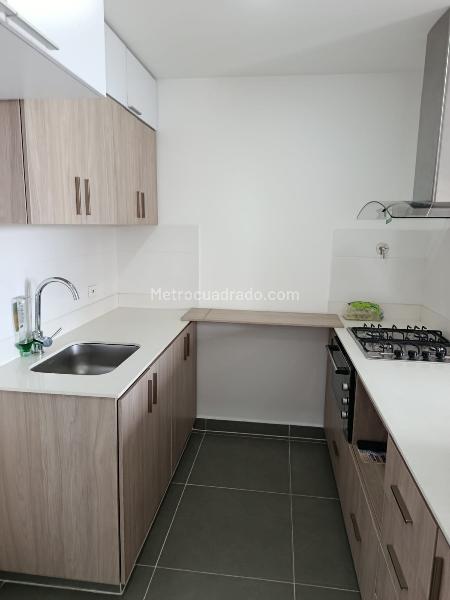 2BR Apartment in Los Colegios (82 m²) - 5