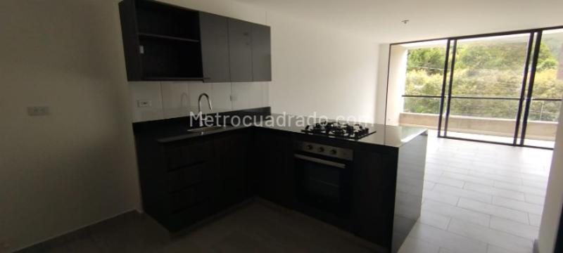 1BR Apartment in El Retiro (60 m²) - 3