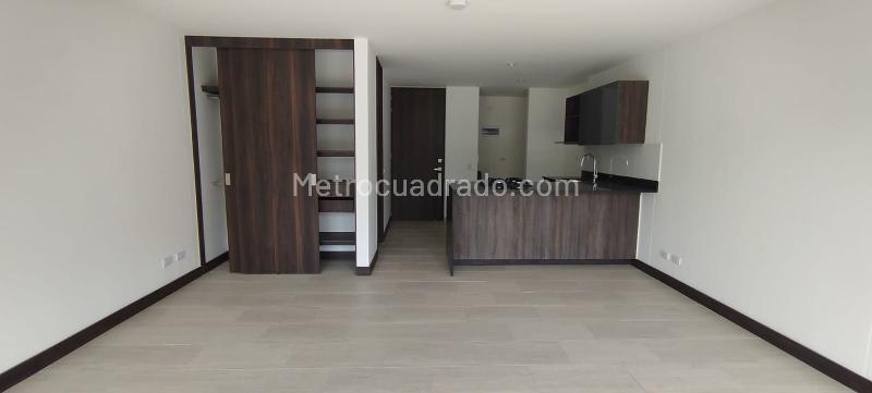 1BR Apartment in El Retiro (60 m²) - 4