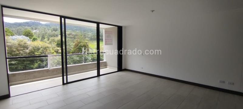 1BR Apartment in El Retiro (60 m²) - 5