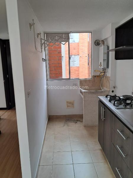 2BR Apartment in Los Colegios (59 m²) - 2