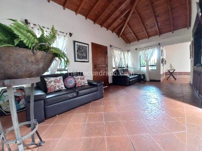 Casa de 4 alcobas en venta en Llano Grande, Rionegro, 1268 m² · foto 3 de 10