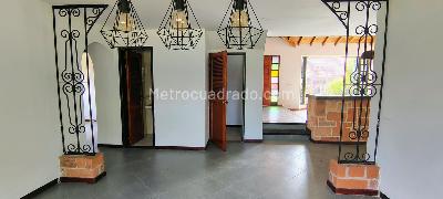 Casa de 4 alcobas en venta en San Antonio De Pereira, Rionegro, 843 m² · foto 11 de 20