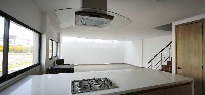 Casa de 3 alcobas en venta en Barro Blanco, Rionegro, 220 m² · foto 2 de 18