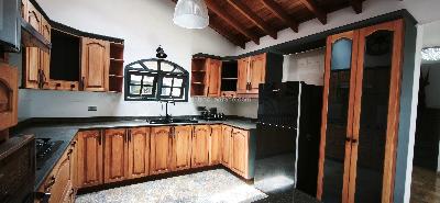 Casa de 5 alcobas en arriendo en Rionegro, Rionegro, 720 m² · foto 4 de 20