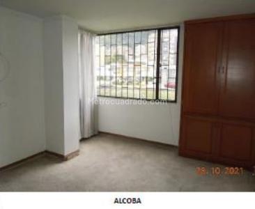 Apartamento de 3 alcobas en venta en Chico Santa Barbara, Bogotá, 157 m² · foto 16 de 18