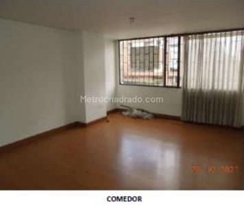 Apartamento de 3 alcobas en venta en Chico Santa Barbara, Bogotá, 157 m² · foto 7 de 18