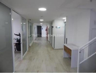 Casa de 5 alcobas en venta en Polo Club, Bogotá, 320 m² · foto 4 de 17